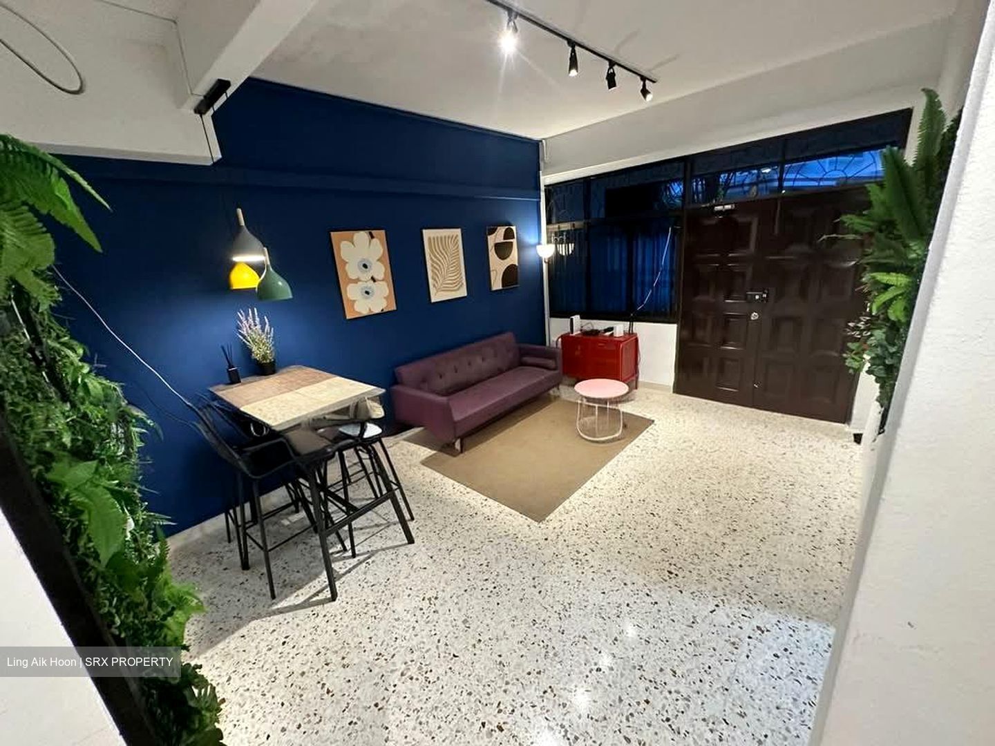 Leith Road (D19), Terrace #557812011